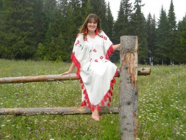 Платье лён с маками