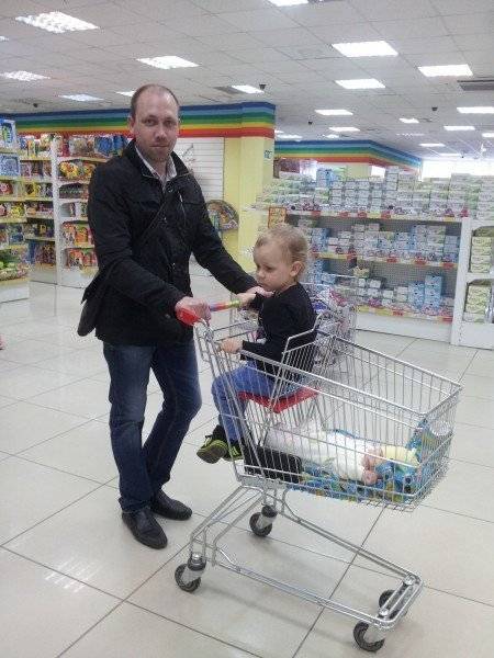 Мои мужчины в магазине (найди третьего ;)